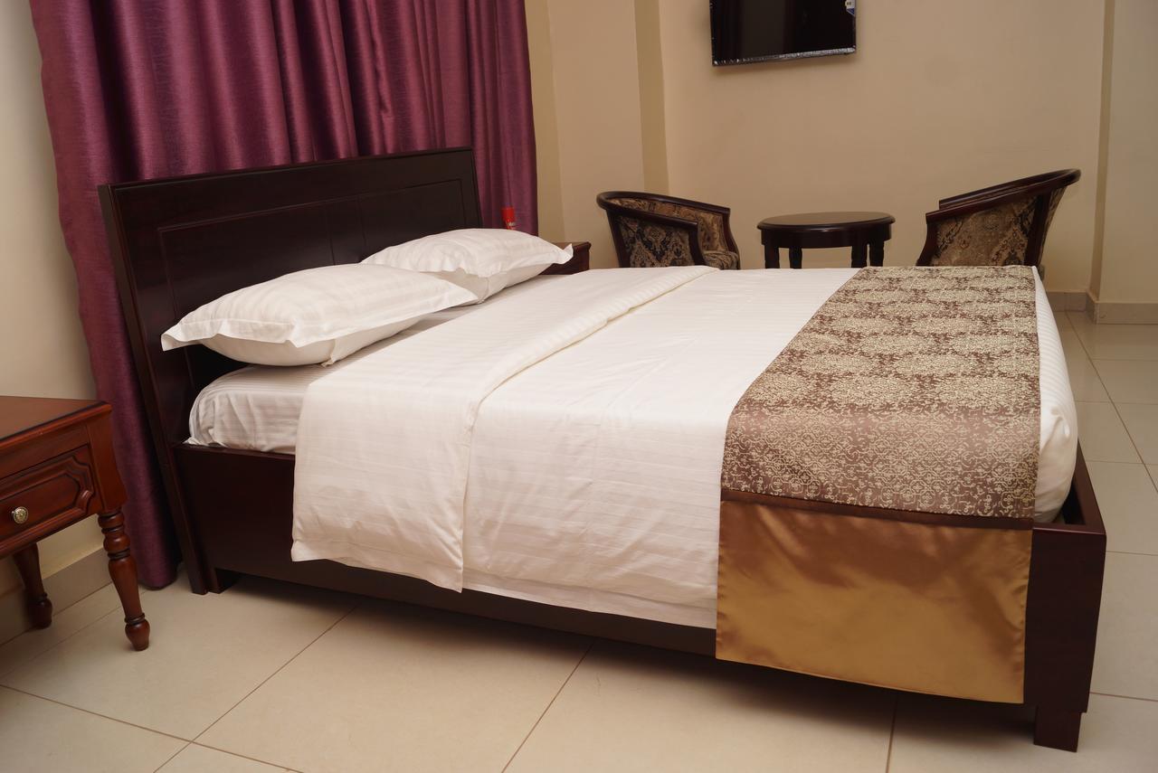 Diamonds Hotel Kampala Exterior foto