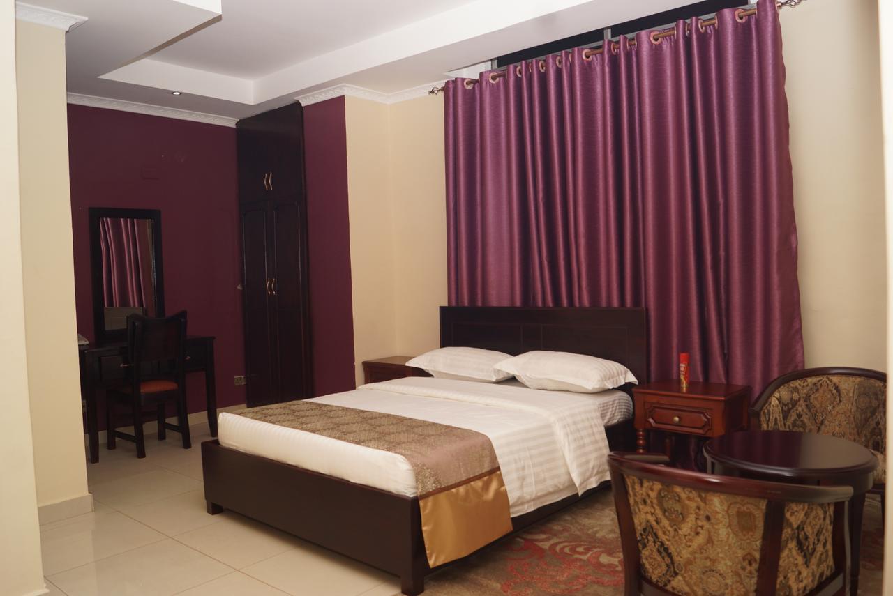 Diamonds Hotel Kampala Exterior foto
