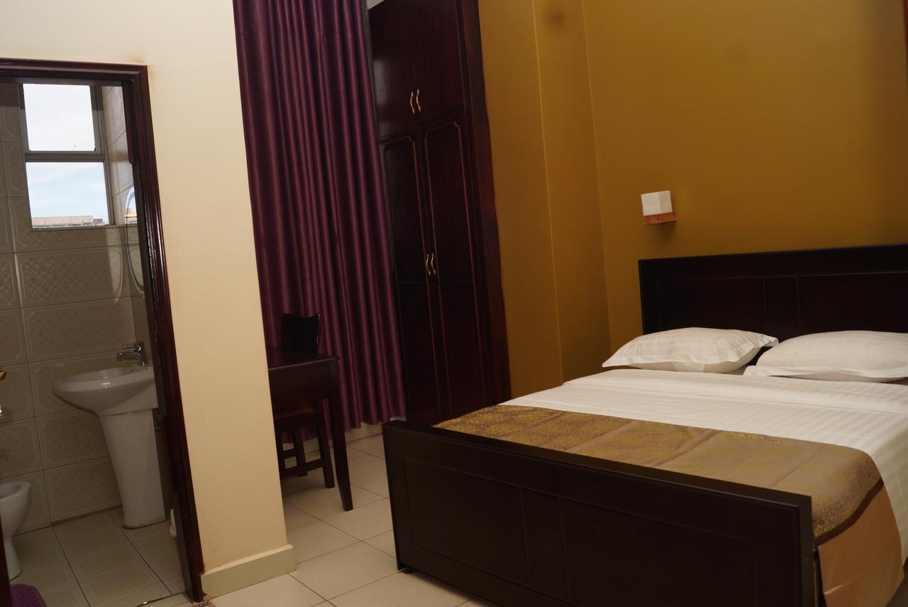 Diamonds Hotel Kampala Exterior foto