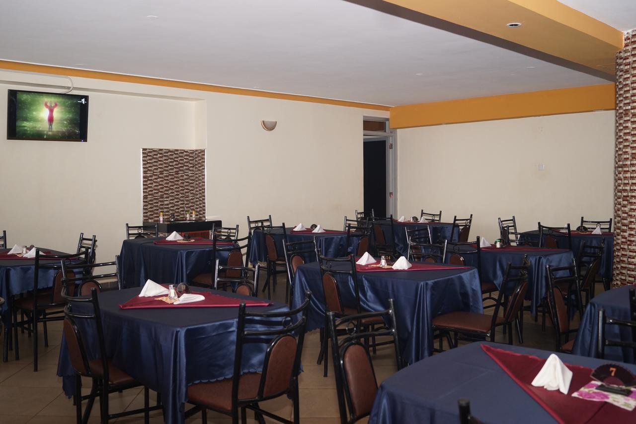 Diamonds Hotel Kampala Exterior foto