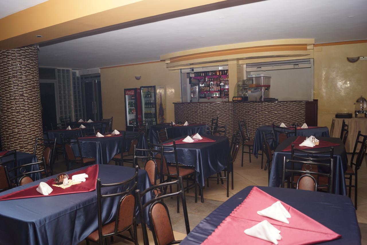 Diamonds Hotel Kampala Exterior foto